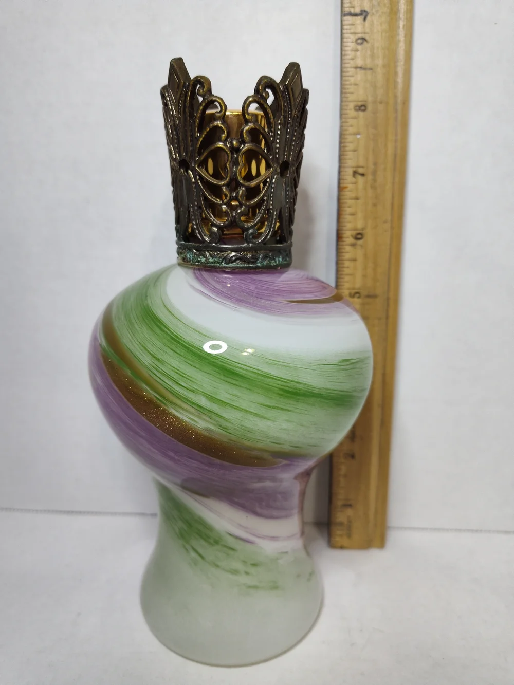 Queen of Mardi Gras Blown Art Glass Oil Fragrance Lamp 2004-2009 By LA TEE DA